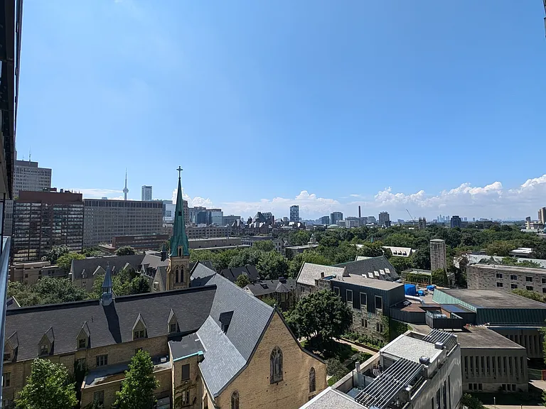 1080 Bay St #907 — Photo 1