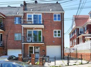 87-32 165th St FLOOR 2, Jamaica, NY 11432