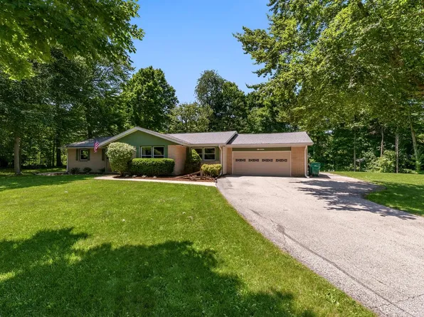 N115W19979 Woodland DRIVE, Germantown, WI 53022