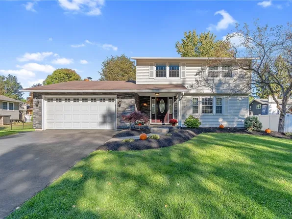 5006 Harvest Ln, Liverpool, NY 13088