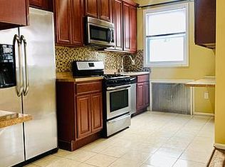70-36 68th St #2, Ridgewood, NY 11385
