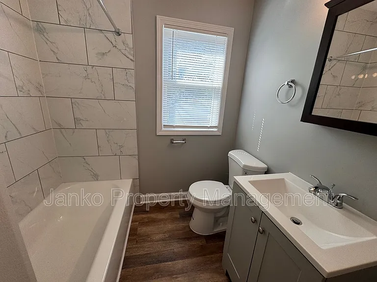2237 Vermont St #2E — Photo 8