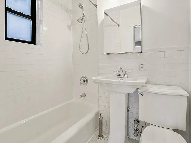 513 E 82nd St #3B — Photo 3
