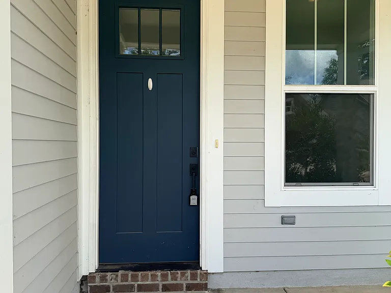 432 Live Oak Dr — Photo 2