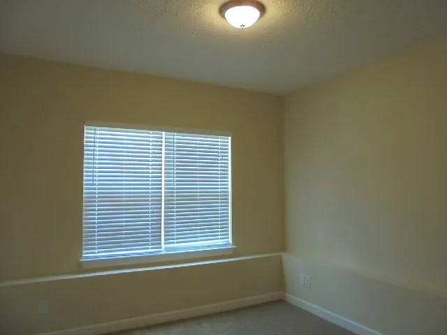 1413 Napa Point W — Photo 4