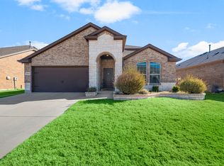 4008 Spur Trail Dr, Denton, TX 76208