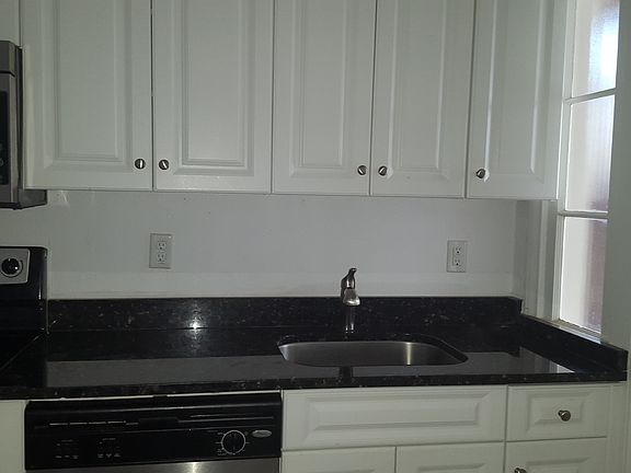 5th image of 184 Sunset Ave APT 28