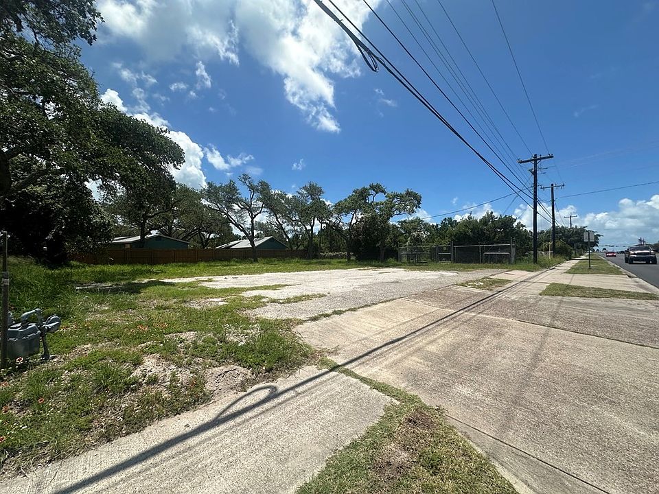 2nd image of 1502 Highway 35 N