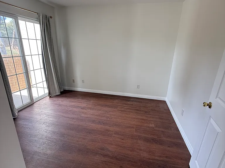 2446 S Centinela Ave — Photo 56