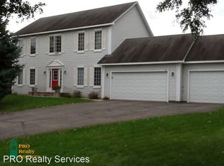 740 Spring Hill Cir, Woodbury, MN 55125