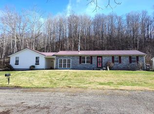 318 Hillview Ln, South Pt, OH 45680