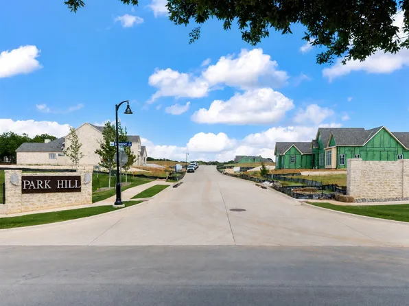 1536 Four Seasons Dr, Colleyville, TX 76034