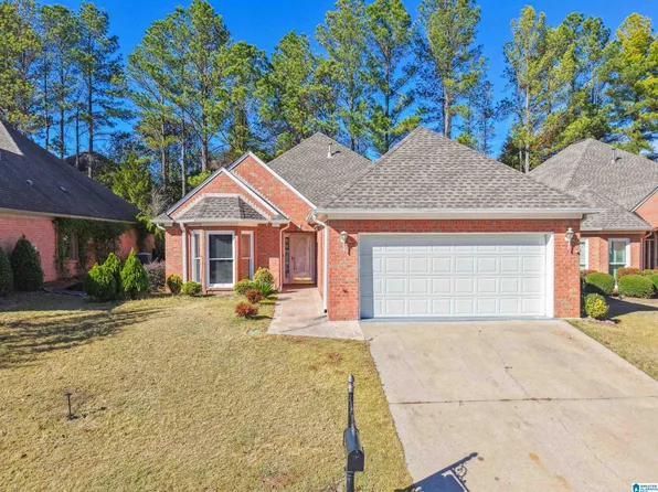 225 Crest Lake Dr, Hoover, AL 35244