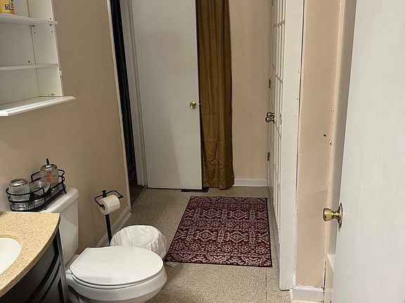 5th image of 6824 Frankfort Ave