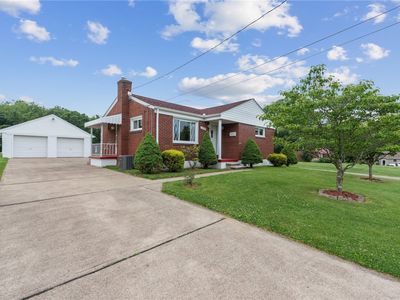 1239 Davis St, Natrona Heights, PA, 15065