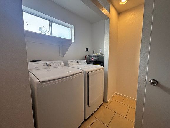 5th image of 1682 N Lamont St APT 106