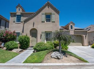1027 Loyola Ave, Clovis, CA