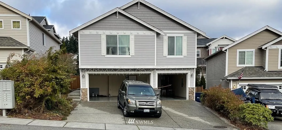 2905 158th Place SW #2 photo 1