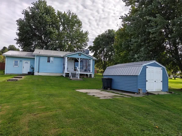 11275 Potter Rd, North East, PA 16428