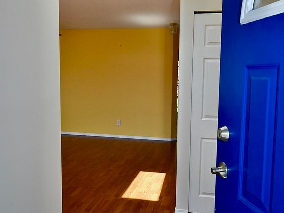 4th image of 535 Shaw Rd #22