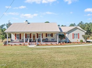 4206 Thompson Rd, Marianna, FL 32448