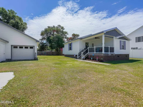 201 Bayshore Drive, Cape Carteret, NC 28584