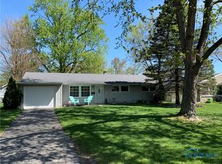 3102 Elmview Dr, Toledo, OH 43613