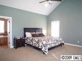 5th image of 4247 Woodsbury Ln
