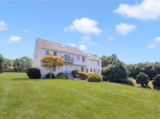 18 J H Dwyer Dr, Middletown, RI 02842