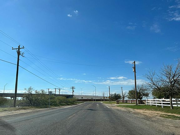 4th image of 4311 E County Road 60