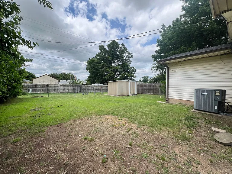 6407 NW Euclid Ave — Photo 19