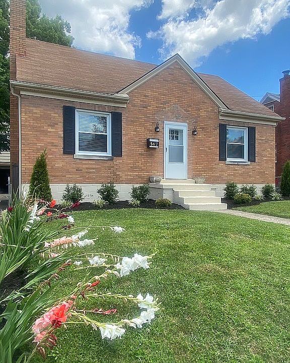 1st image of 147 Glenn Pl