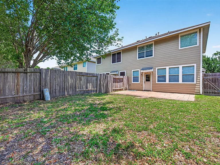 5626 Claybeck Ln — Photo 32