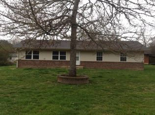 32 W Silverleaf Dr, Hendersonville, NC 28739