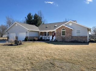 31-5 Medinah Dr, Lanark, IL 61046