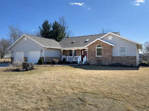 31-5 Medinah Dr, Lanark, IL 61046