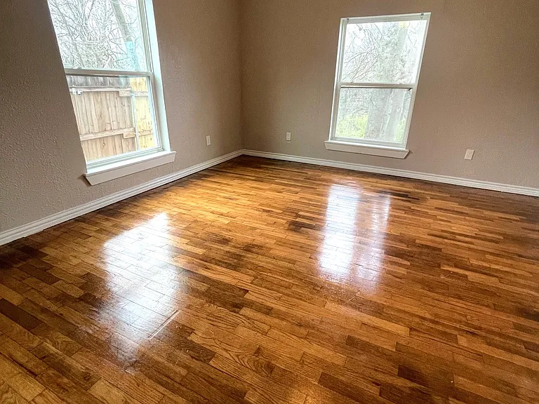 833 W Pecan St — Photo 10