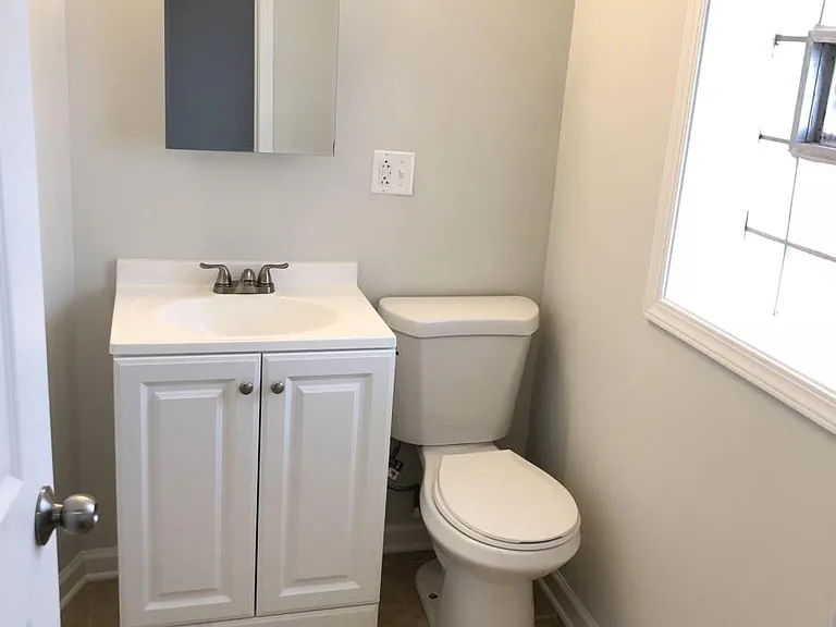 7606 N Paulina St #307 — Photo 10