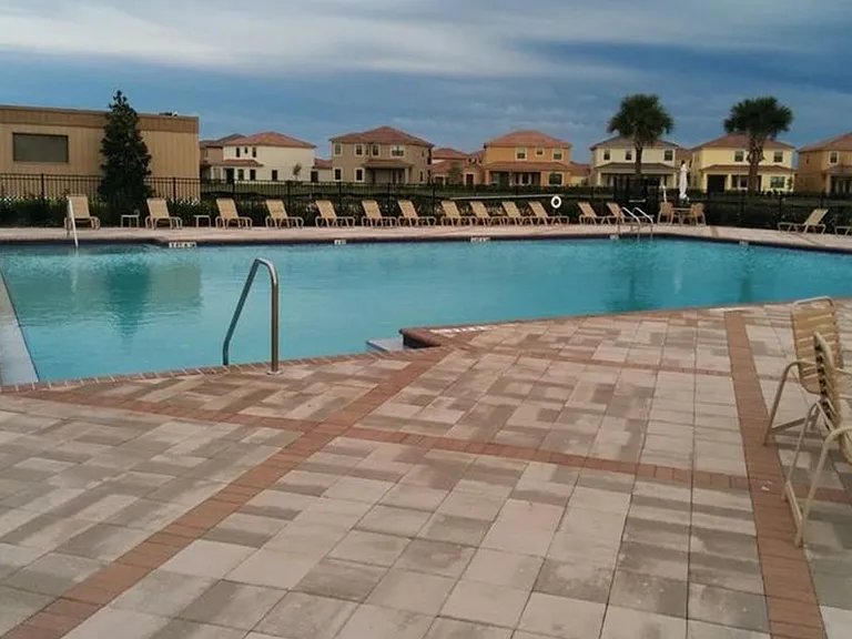 10071 Eagle Creek Center Blvd #10071 — Photo 2