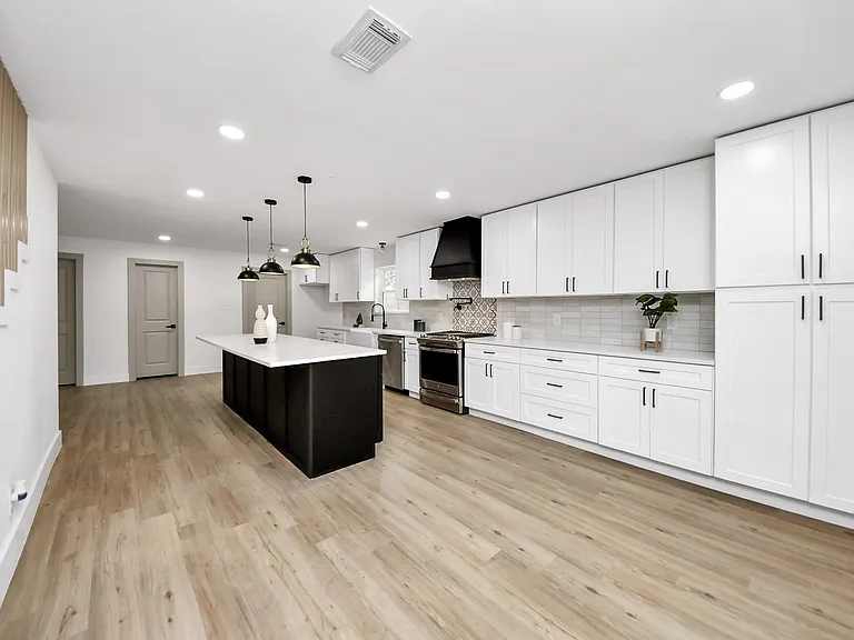 5614 Oakhaven Ln — Photo 15