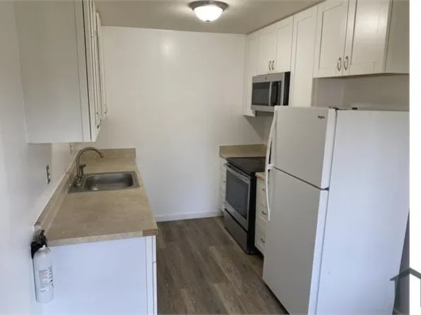 5809 Elizabeth St APT C, Oakland, CA 94621