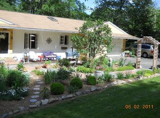 38 Hanover Rd, Newtown, CT 06470