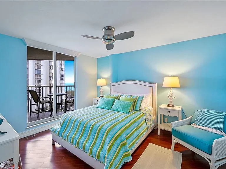 4041 Gulf Shore Blvd N #805 — Photo 16
