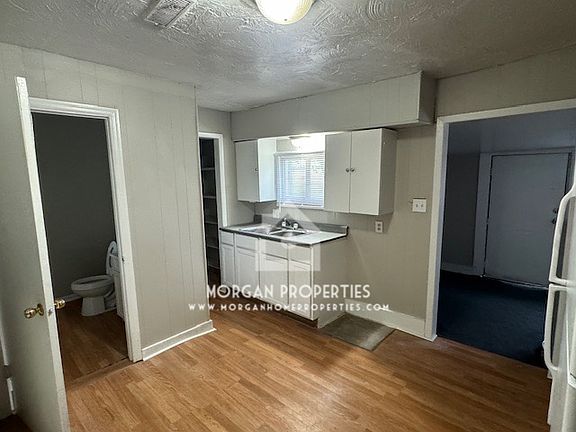 4th image of 2305 Hendricks St