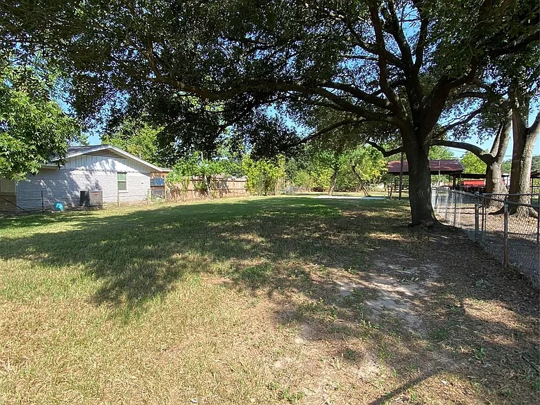 16202 Lee Way Dr — Photo 7