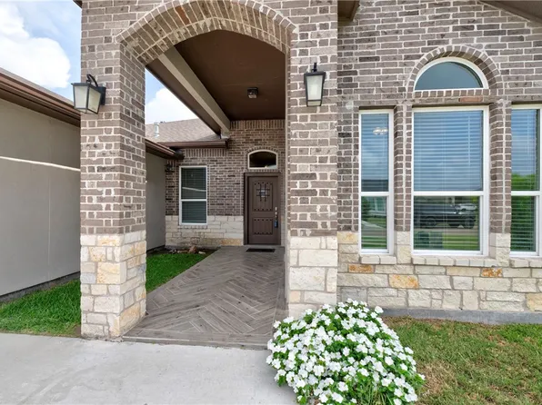 7730 Sophia Dr, Corpus Christi, TX 78414