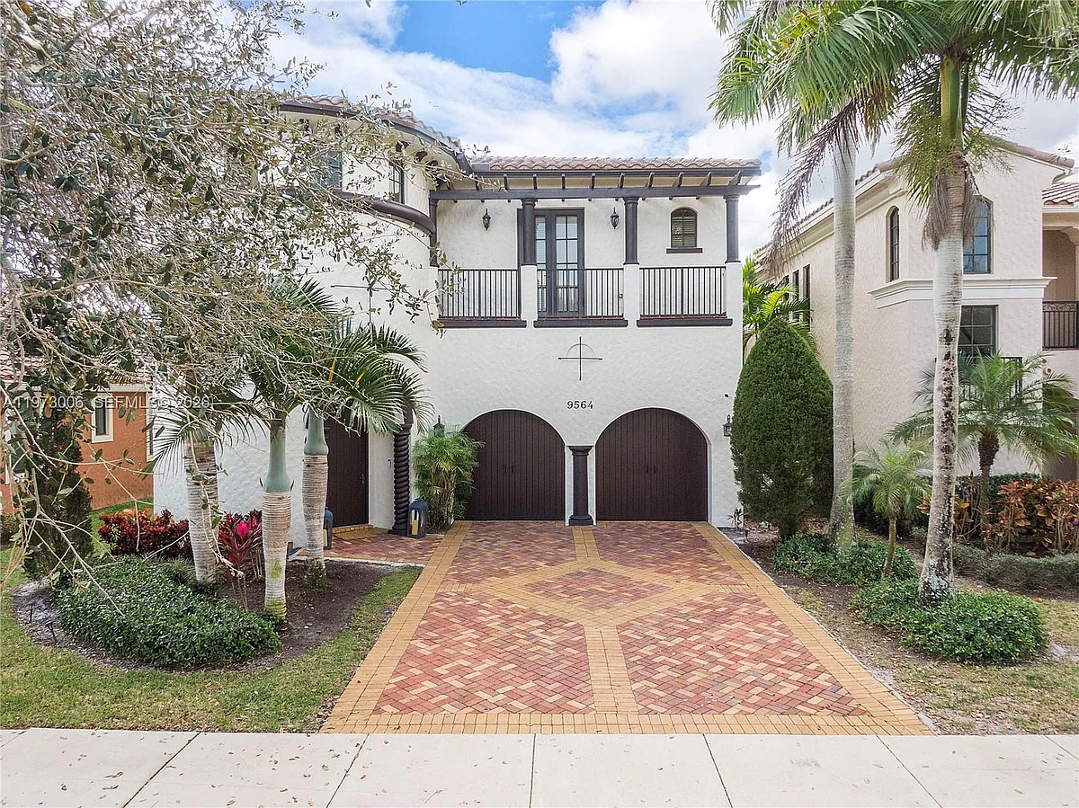 Building Photo - 9564 Exbury Ct