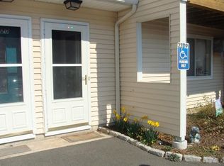 8 Rose Ln APT 22-19, Danbury, CT 06811