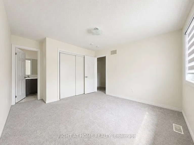 8 Pearl St — Photo 26