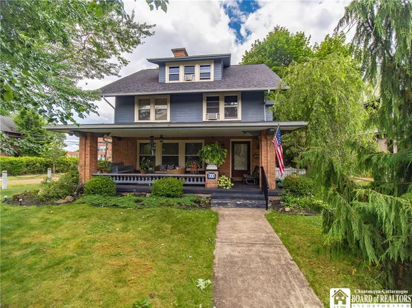 633 Lakeview Ave, Jamestown, NY 14701